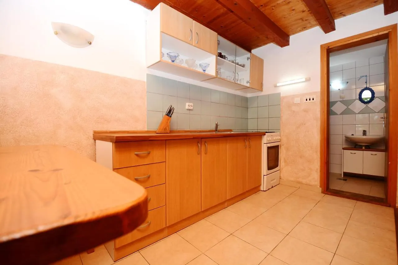 Apartmani Nina Tkon Apartment